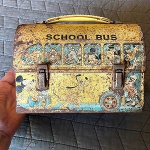Walt Disney metal school bus lunch box Collectable vintage Retro 60s functioning